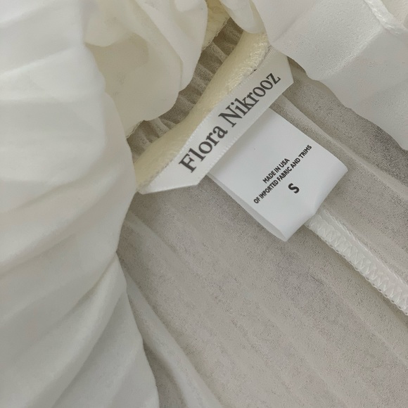 FLORA NIKROOZ WHITE PLEATED SLEEPWEAR - Picture 5 of 7